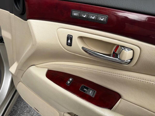 Used 2012 Lexus LS 460 image 36