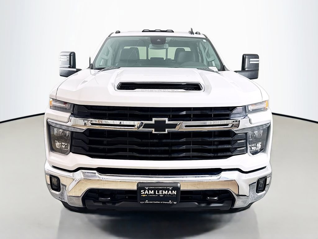 Used 2024 Chevrolet Silverado 3500 LT w/ Safety Package AWD/4WD image 2