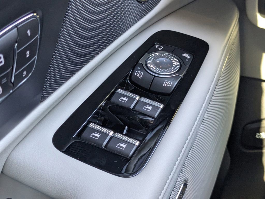 New 2026 Lincoln Nautilus Reserve image 28