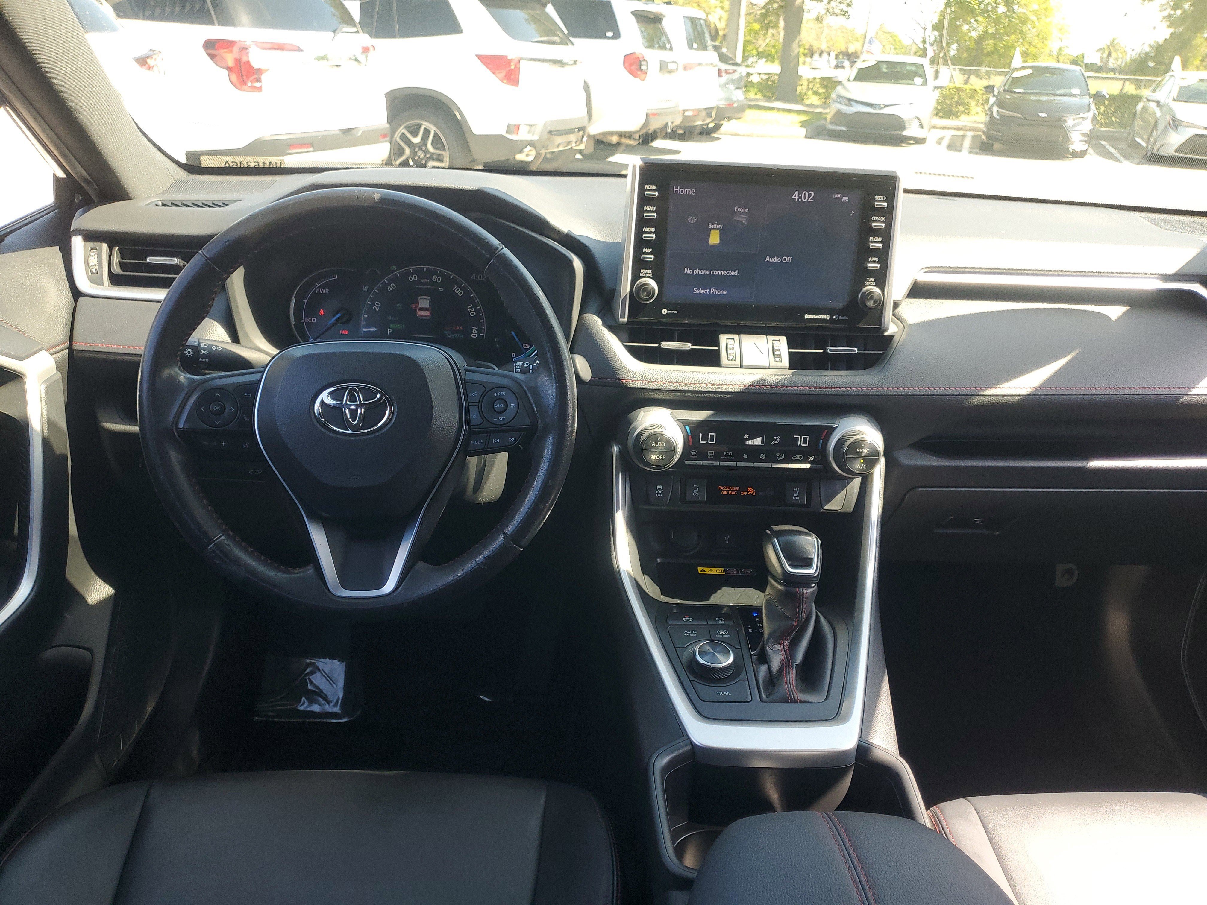 Used 2022 Toyota RAV4 XSE AWD/4WD image 11