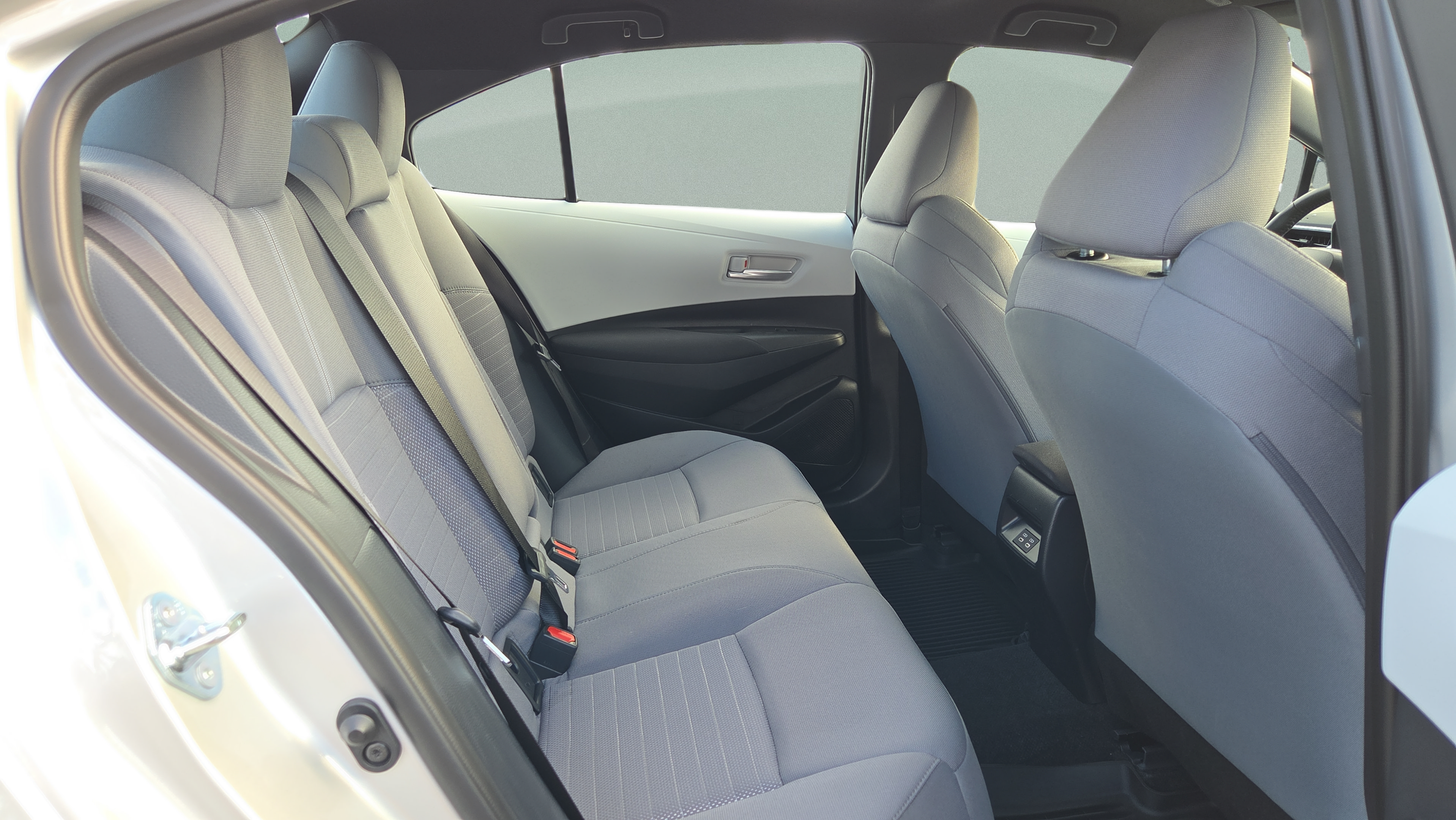Certified 2026 Toyota Corolla SE FWD image 14