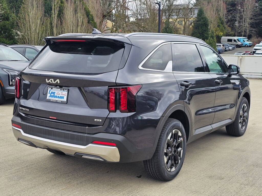 New 2026 Kia Sorento S image 5