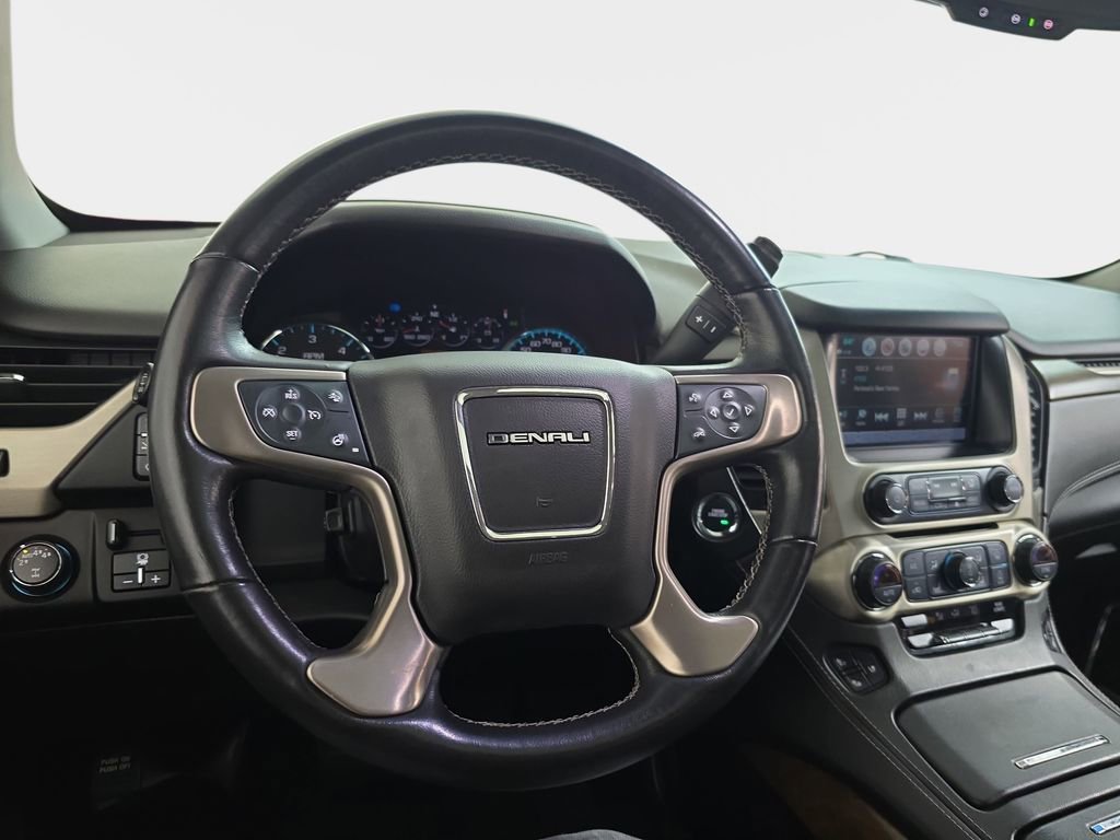 Used 2019 GMC Yukon Denali w/ Denali Ultimate Package image 18