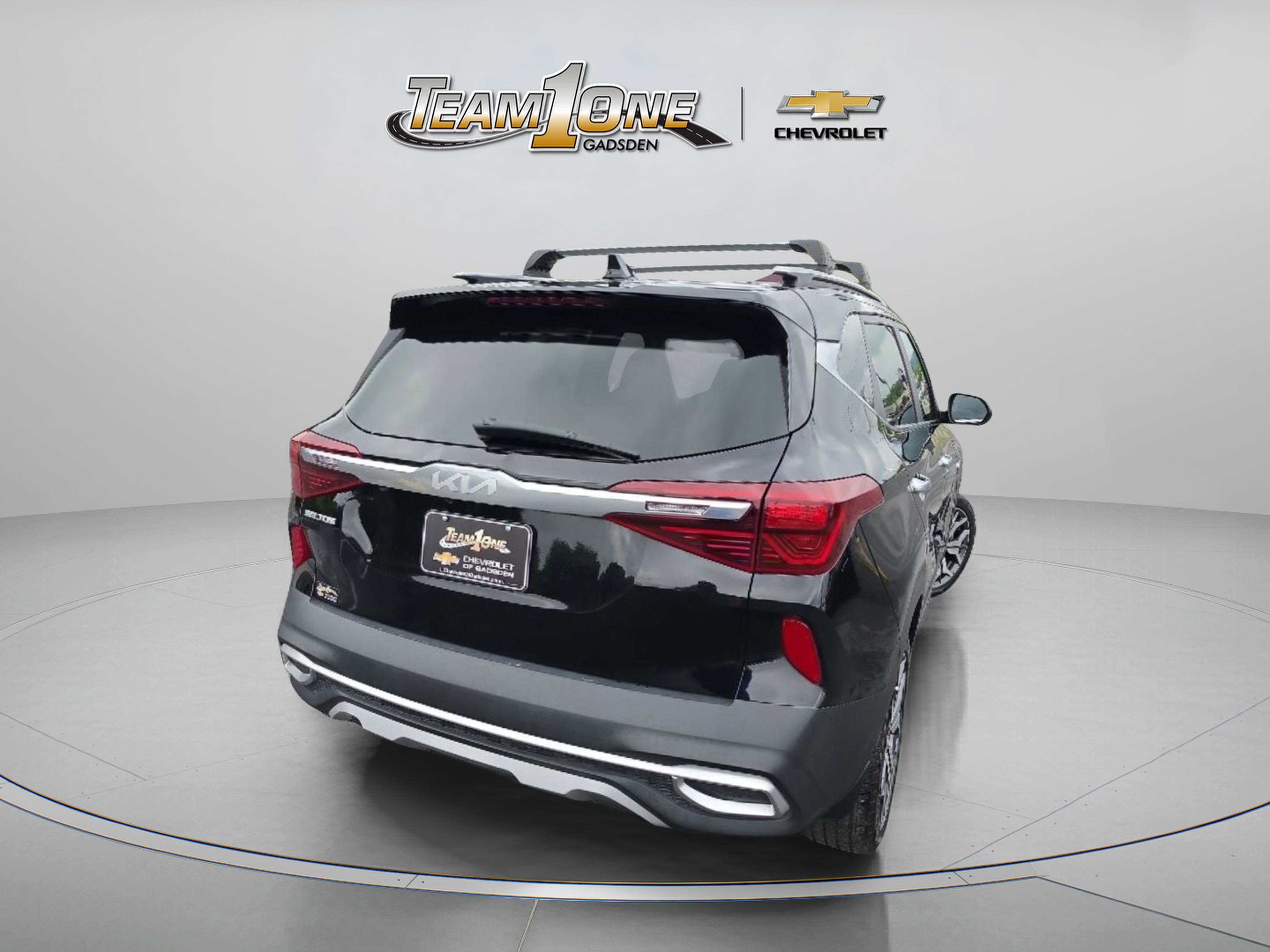 Used 2023 Kia Seltos SX w/ SX Sunroof Package AWD/4WD image 8
