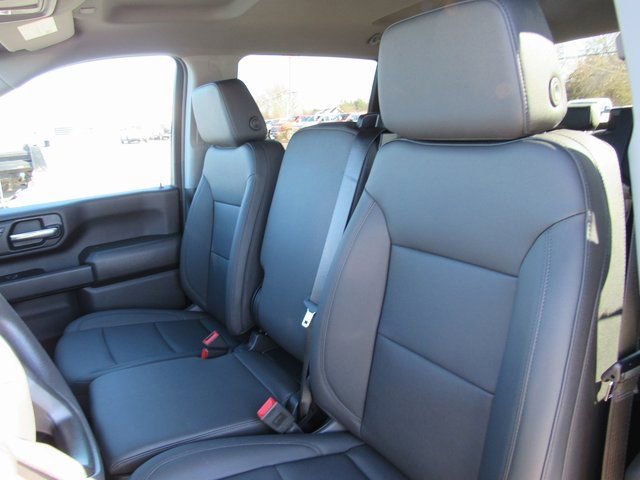 Used 2025 GMC Sierra 2500 Pro w/ Convenience Package image 13