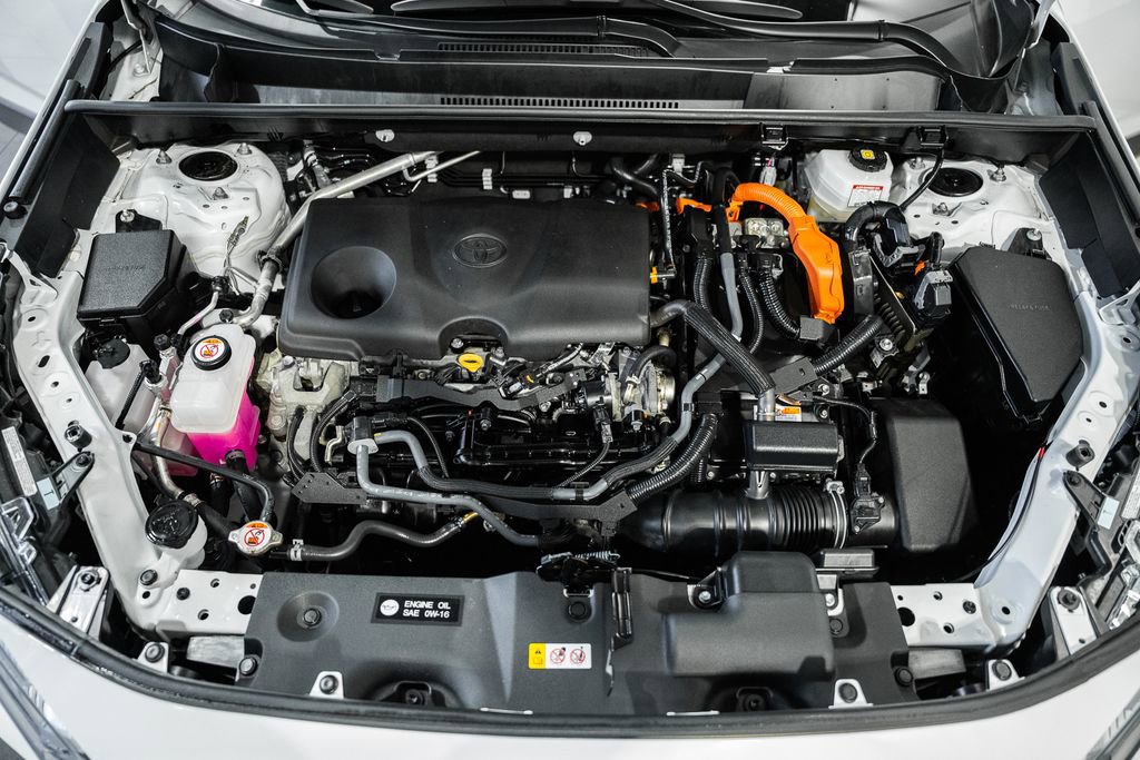 Used 2025 Toyota RAV4 XLE image 17