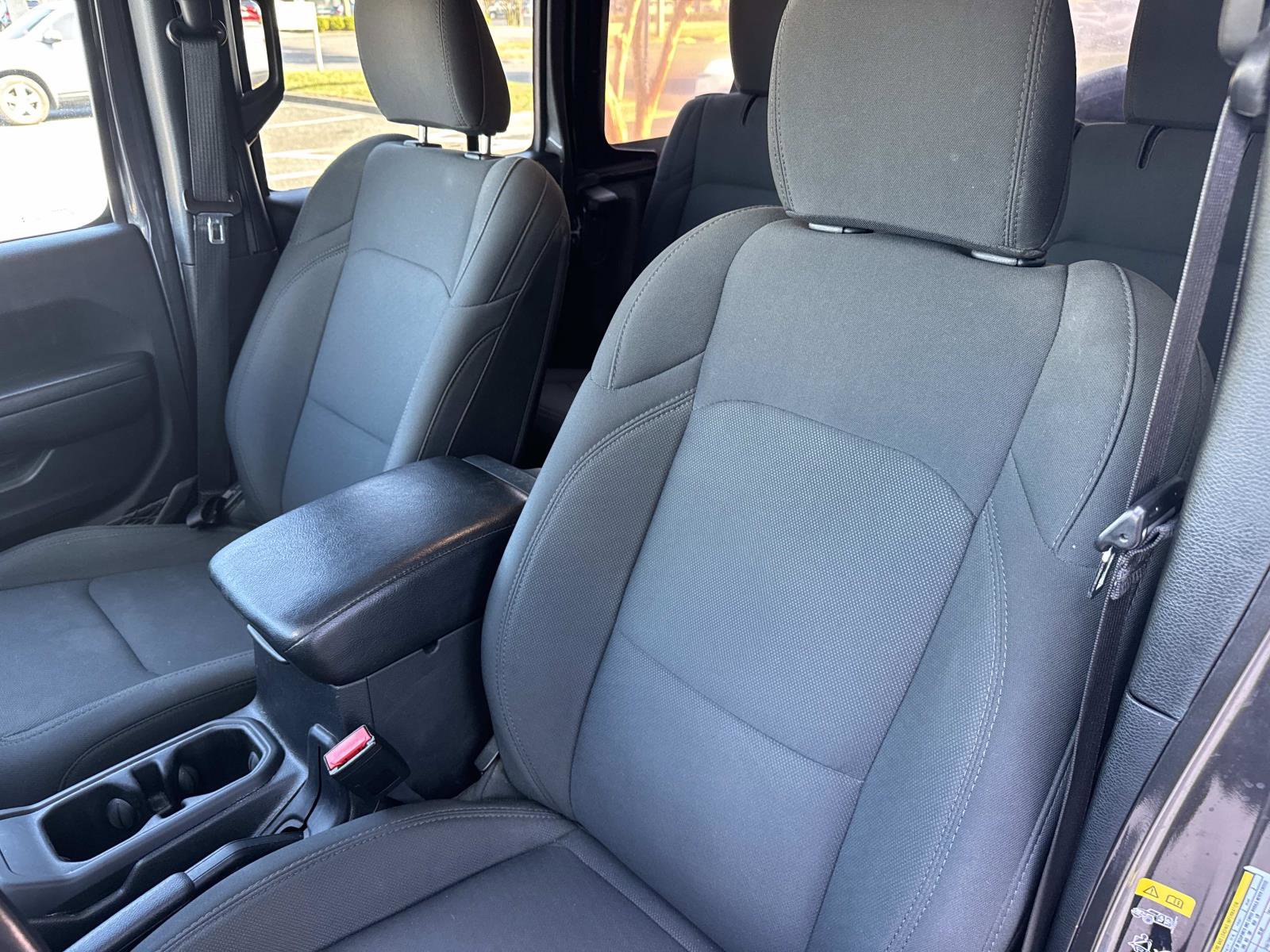 Used 2022 Jeep Wrangler Unlimited Sport S image 19