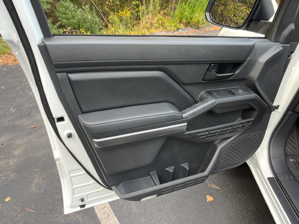 New 2026 Toyota Tacoma SR5 AWD/4WD image 11