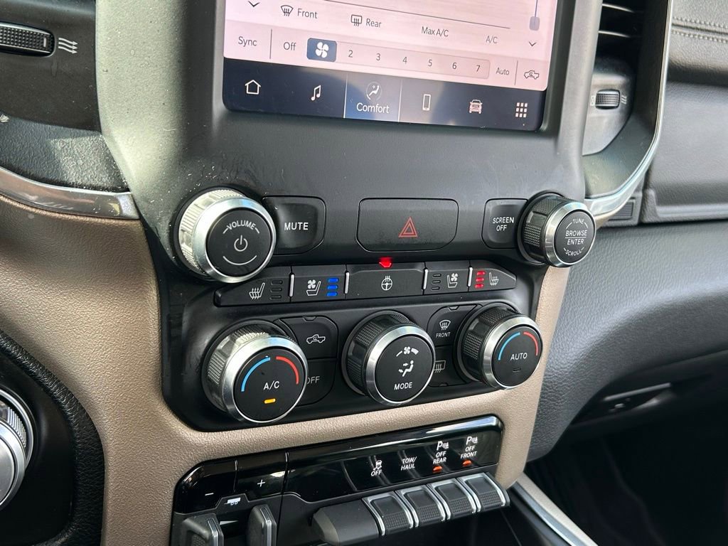 Used 2022 RAM 1500 Laramie AWD/4WD image 47