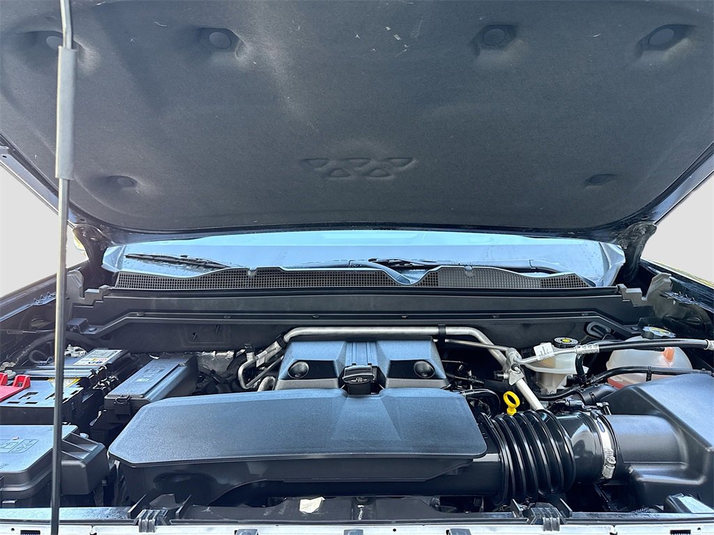 Used 2024 Chevrolet Colorado Z71 w/ Z71 Convenience Package 2 image 30