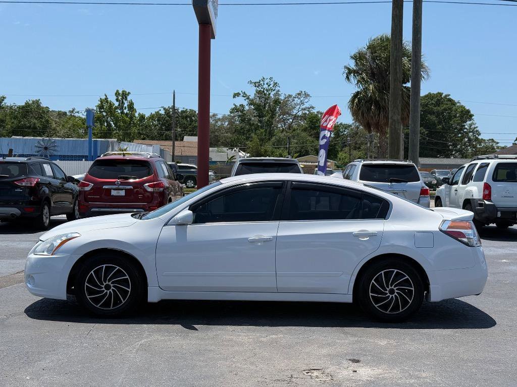 Used 2010 Nissan Altima 2.5 S image 8