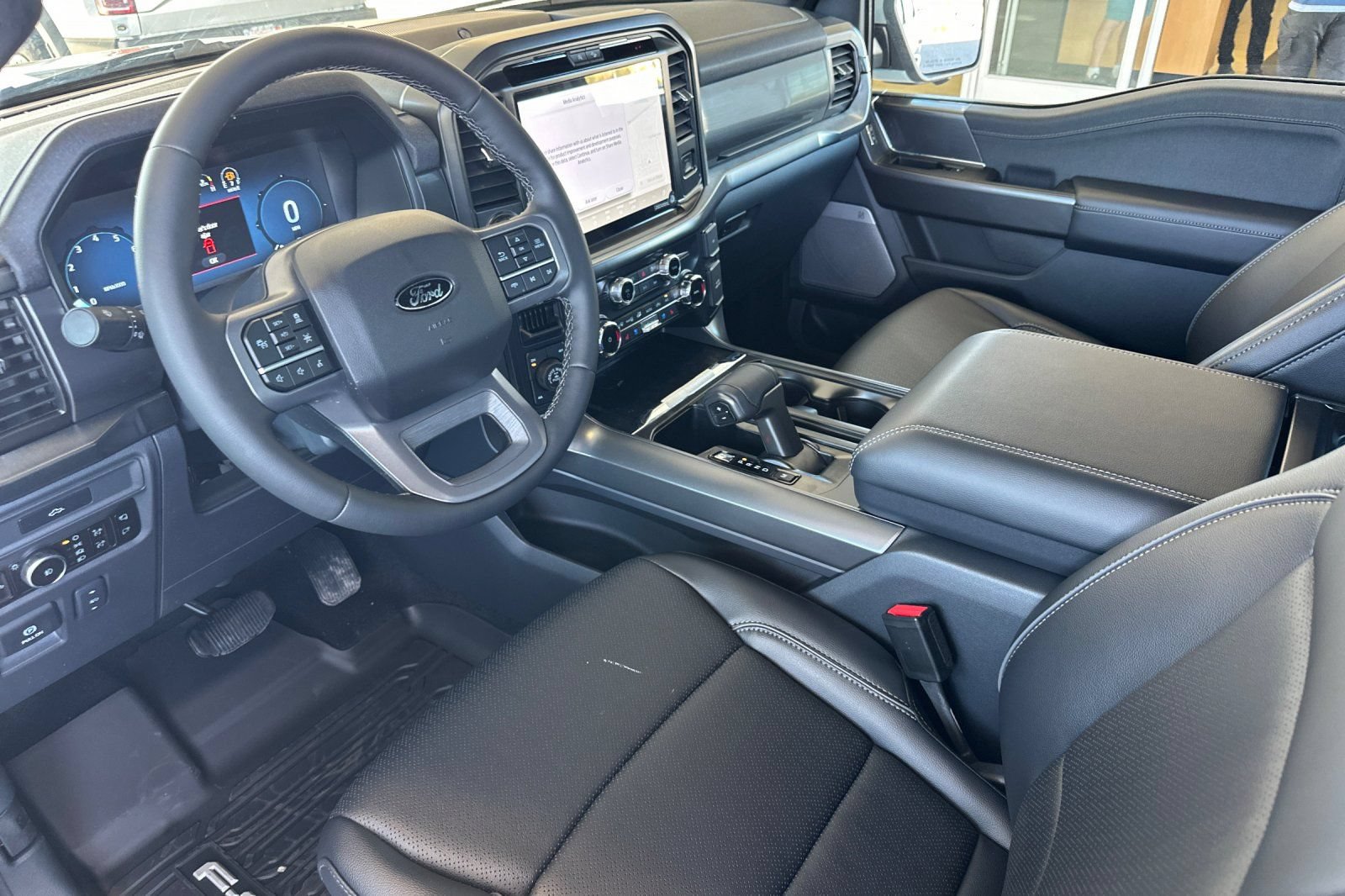 New 2026 Ford F150 Lariat w/ Equipment Group 501A Mid image 9