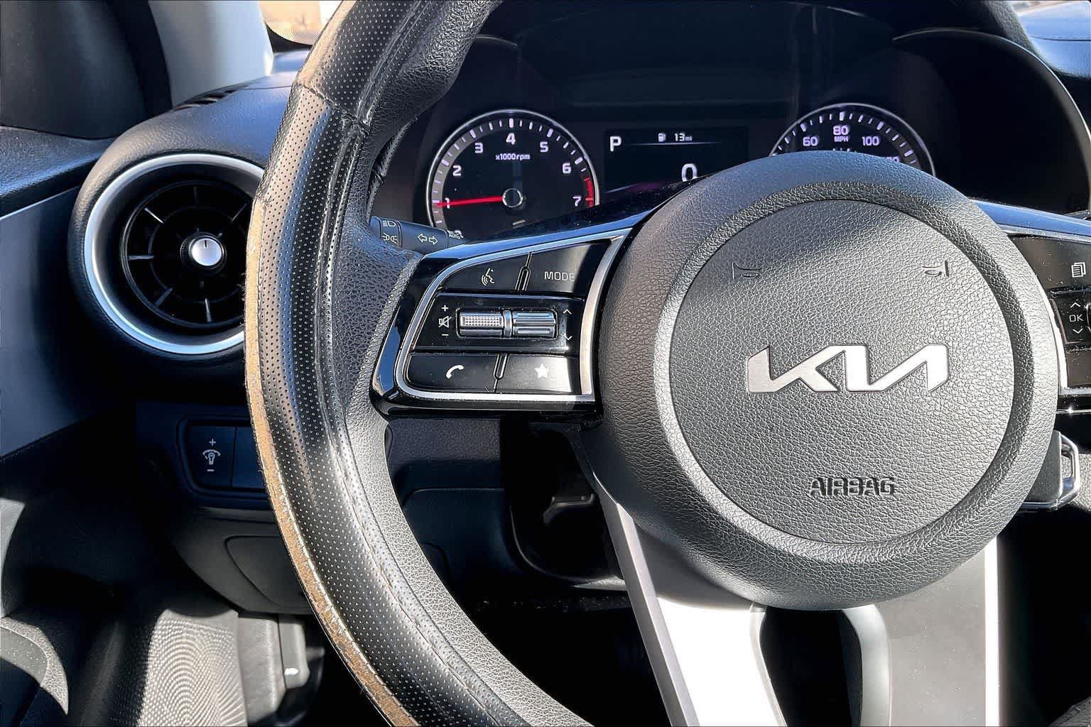 Used 2022 Kia Forte Sedan FWD image 24