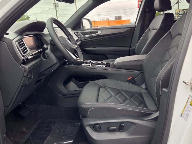New 2026 Volkswagen Atlas Cross Sport SE FWD image 5