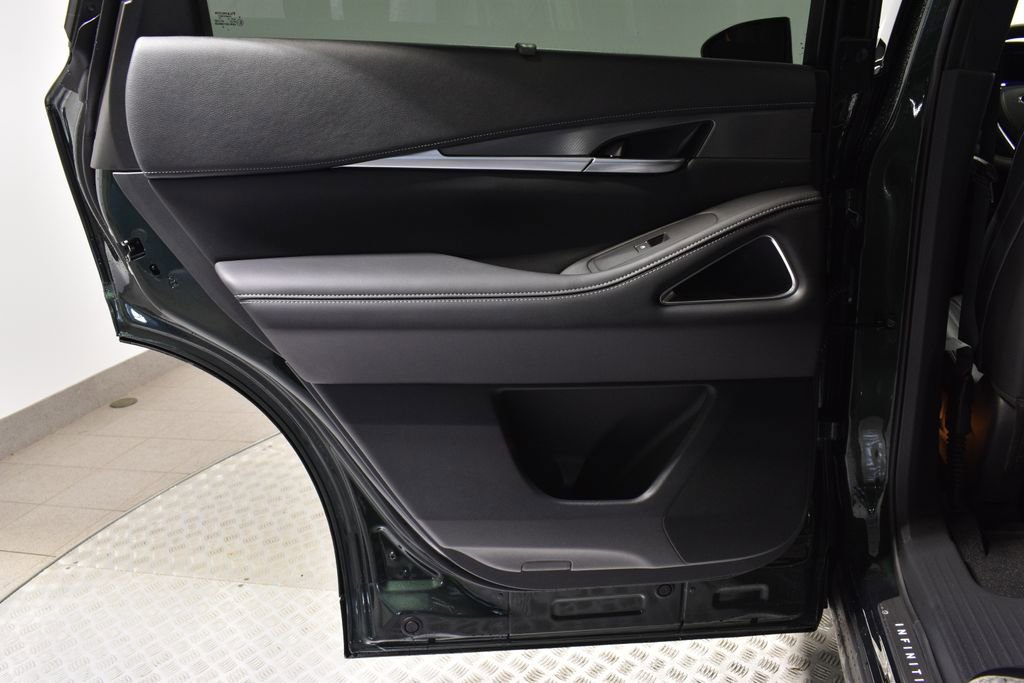 New 2026 INFINITI QX60 Luxe w/ Cargo Package image 27