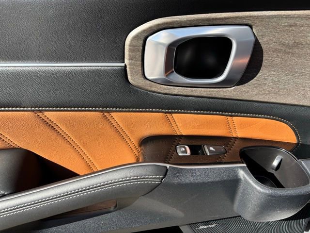 Used 2023 Kia Sorento SX Prestige image 16