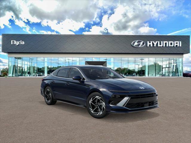 New 2026 Hyundai Sonata SEL FWD image 2