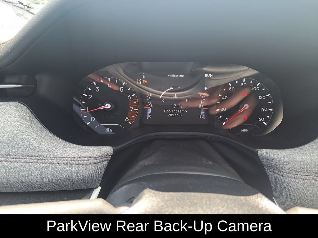 Used 2024 Jeep Compass Latitude w/ Sun and Sound Group AWD/4WD image 13