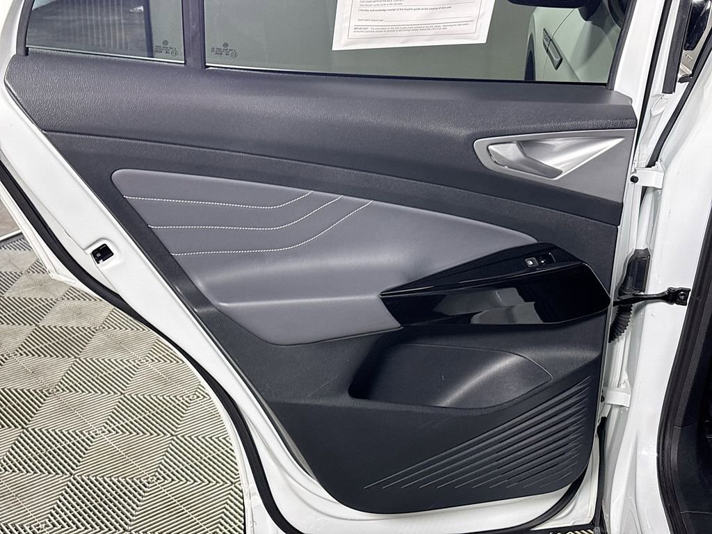 Used 2023 Volkswagen ID.4 Pro S Plus image 20