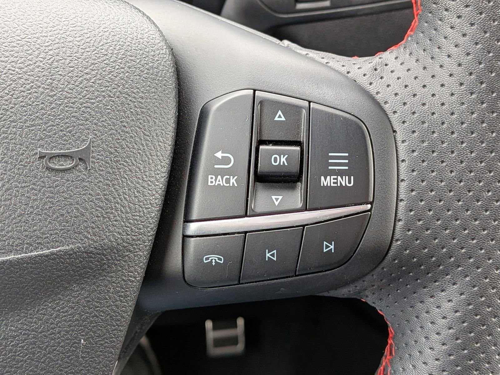 Certified 2023 Ford Escape ST-Line Select w/ Tech Pack #2 image 29