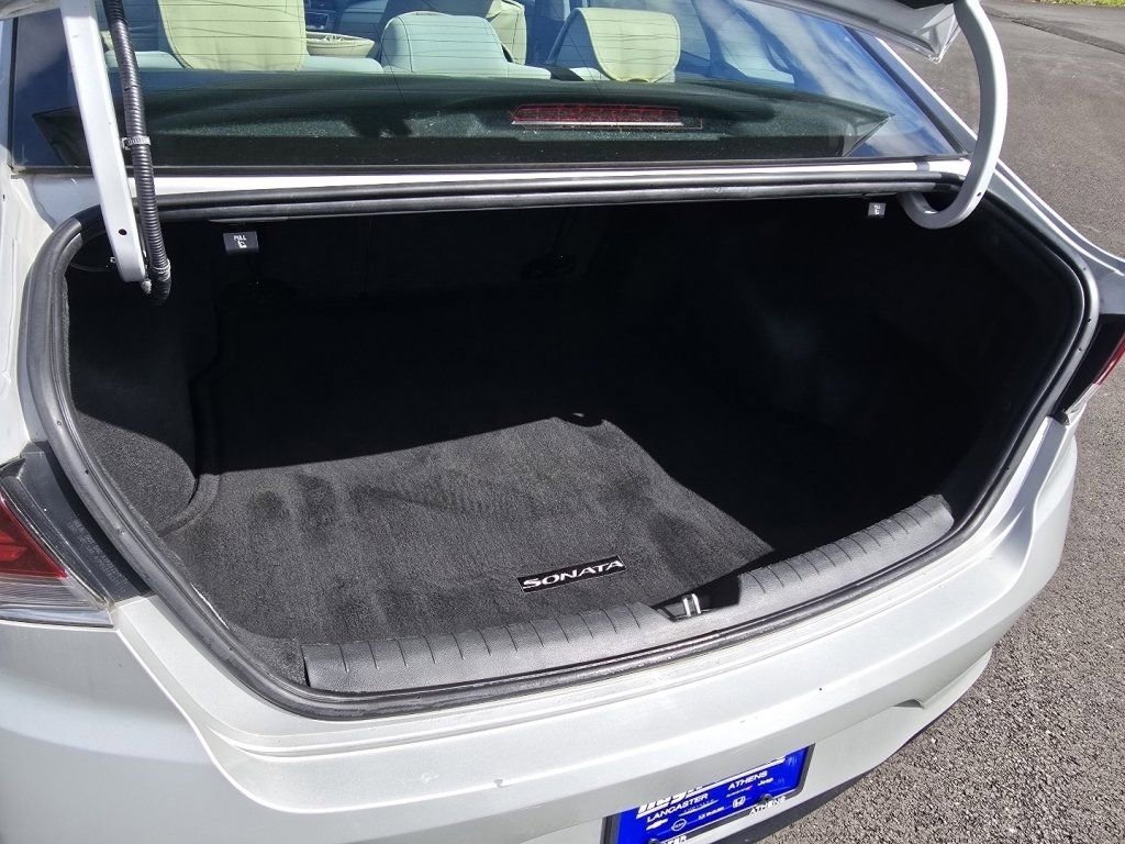 Used 2018 Hyundai Sonata SE image 14