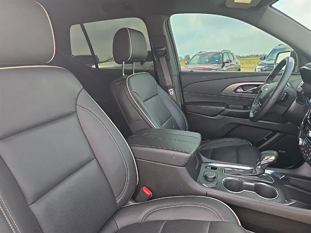 Used 2023 Chevrolet Traverse Premier image 13