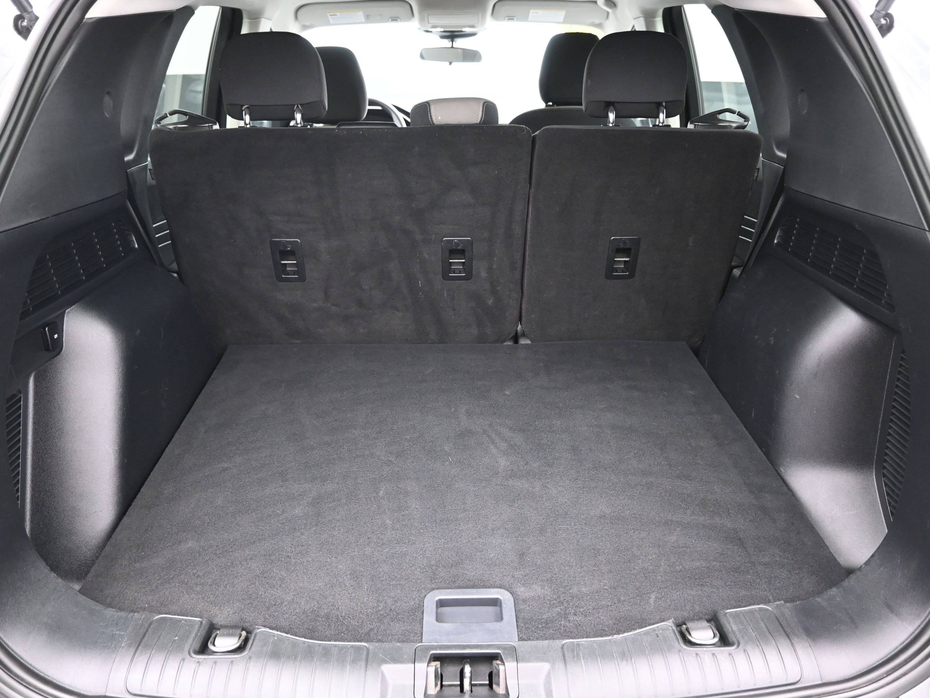 Used 2021 Ford Escape SE image 24