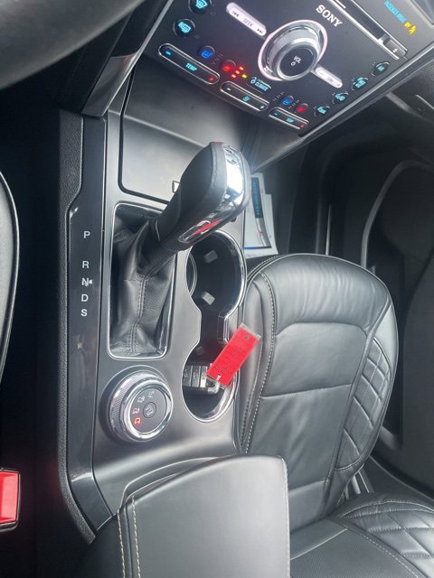 Used 2018 Ford Explorer Platinum image 43