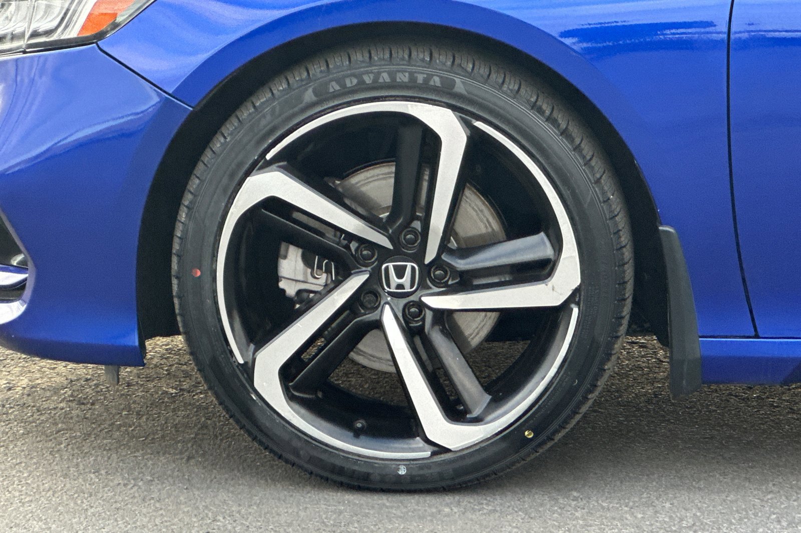 Used 2018 Honda Accord Sport image 25
