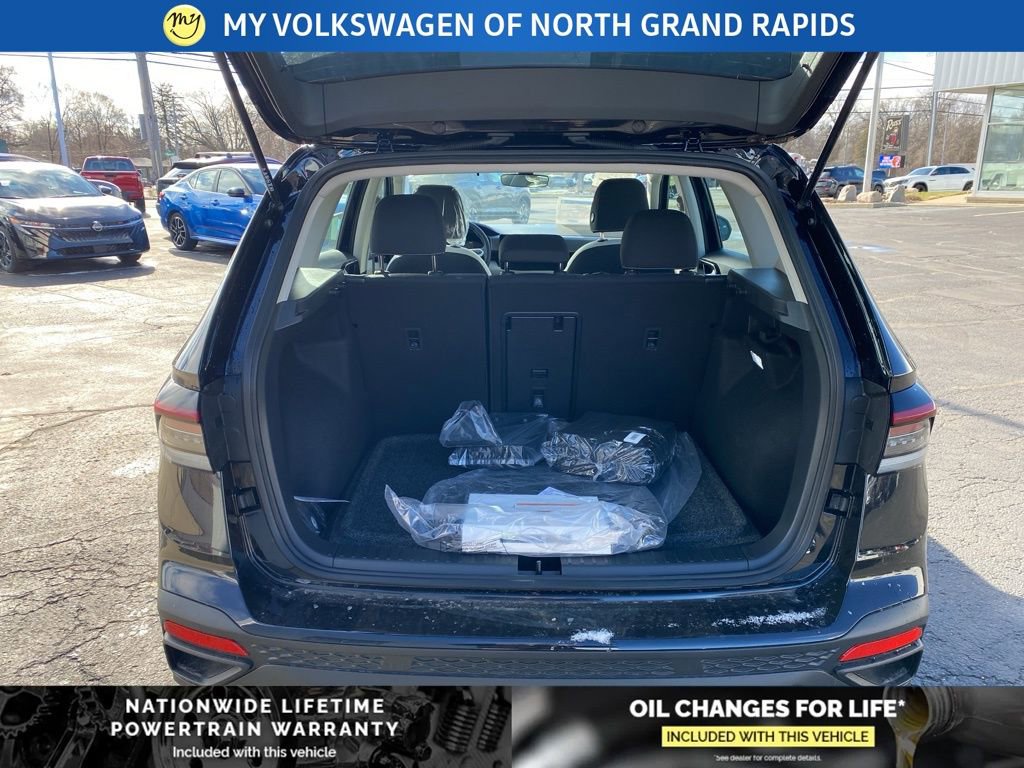 New 2026 Volkswagen Taos S image 19