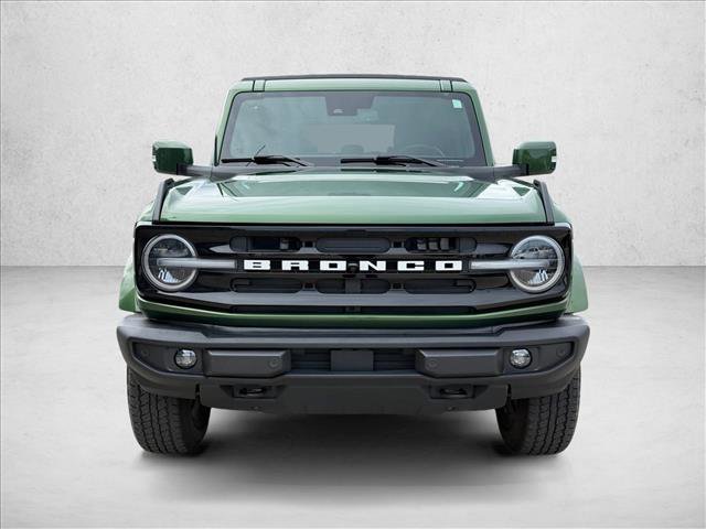 Used 2023 Ford Bronco Outer Banks image 2