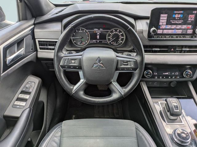 Used 2022 Mitsubishi Outlander SEL Black Edition image 17