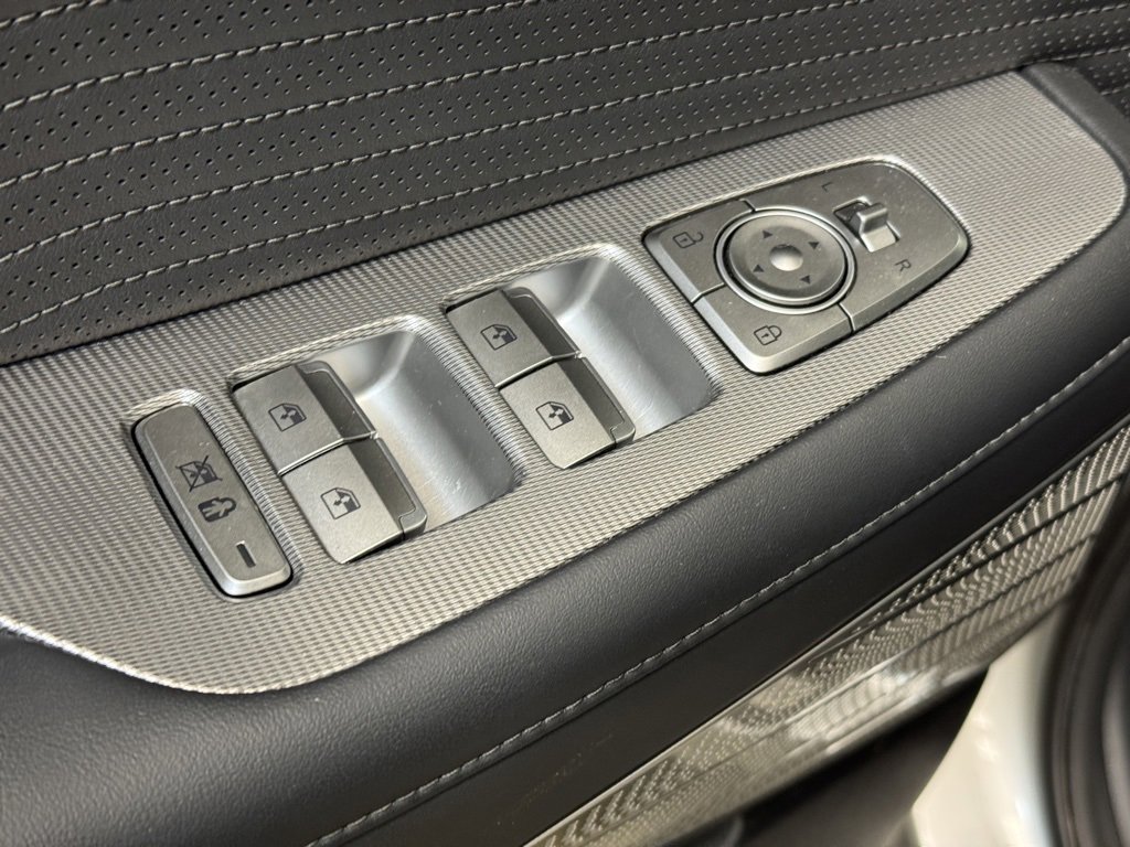 Used 2023 Hyundai Palisade Calligraphy image 9