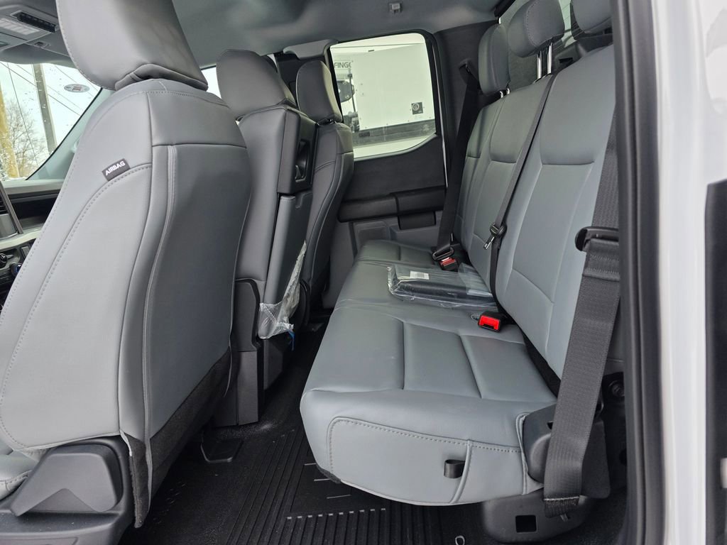 New 2026 Ford F550 4x4 Supercab Super Duty image 47