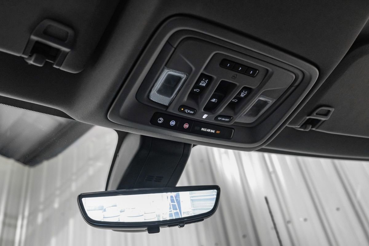 Used 2020 Chevrolet Silverado 2500 LTZ w/ LTZ Plus Package image 24