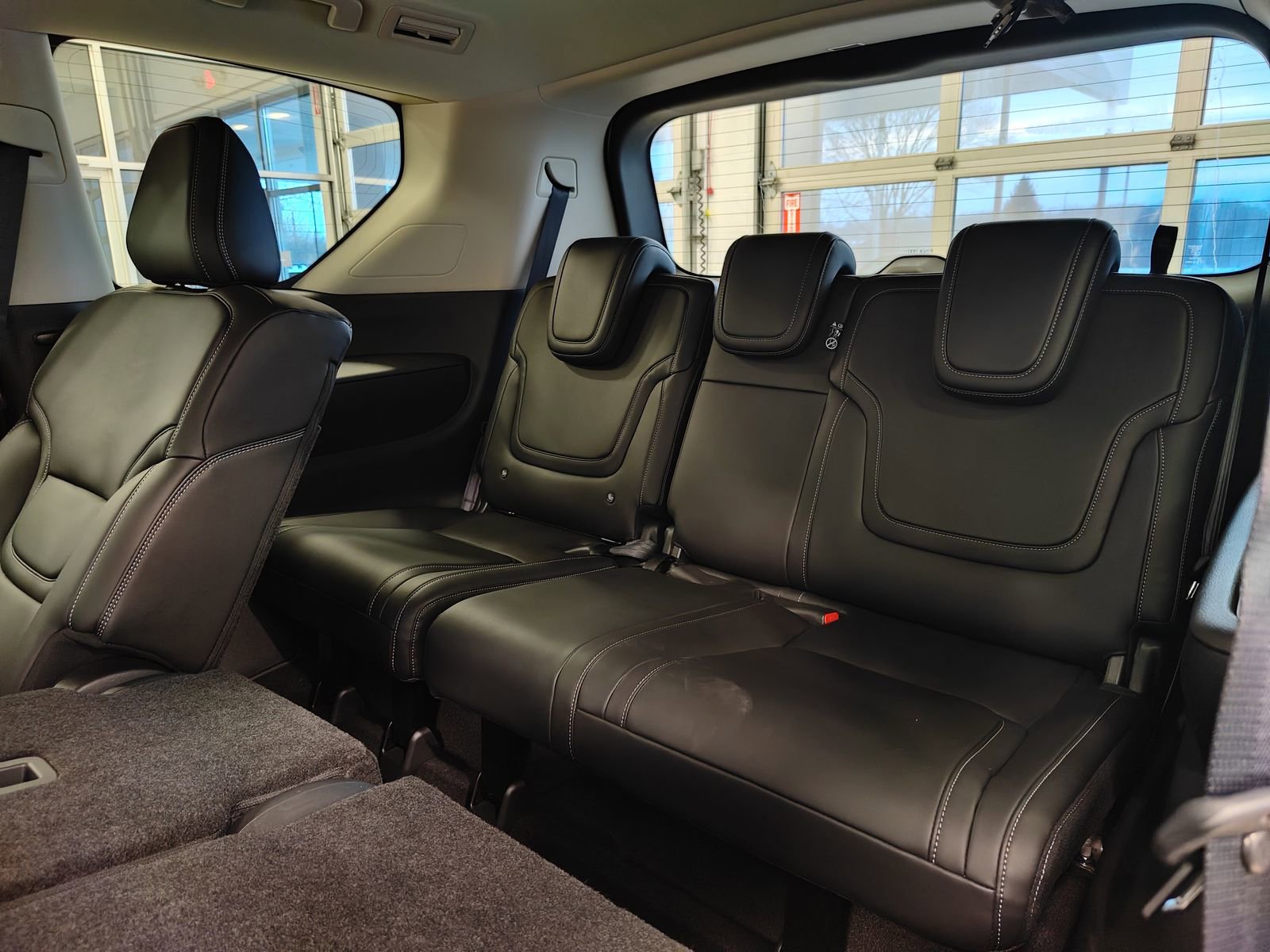 New 2026 Nissan Armada SV image 12