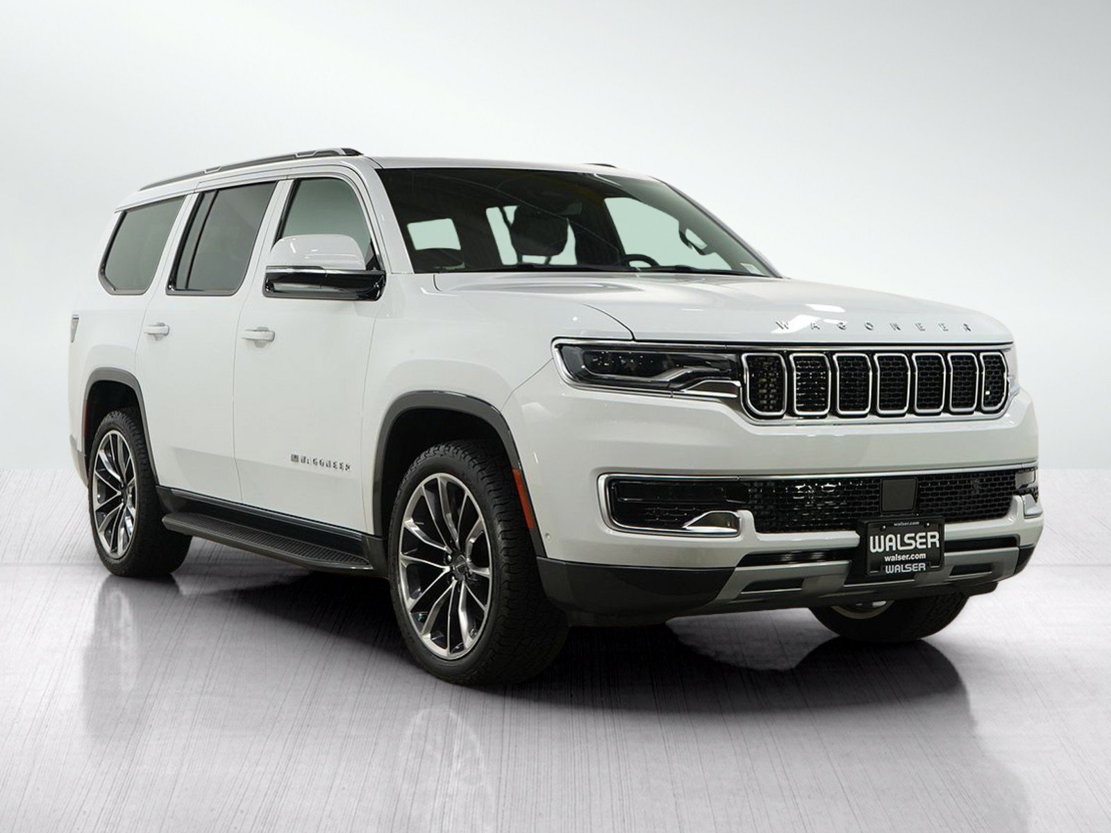 Used 2022 Jeep Wagoneer Series II w/ Premium Group I AWD/4WD image 7