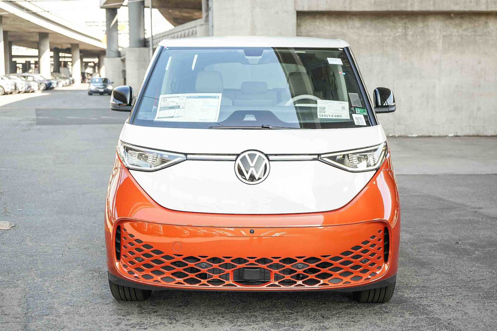 New 2025 Volkswagen ID. Buzz 1st Edition RWD image 2