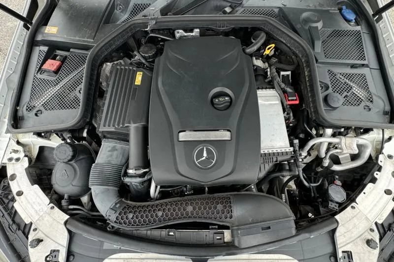 Used 2015 Mercedes-Benz C 300 4MATIC Sedan image 13