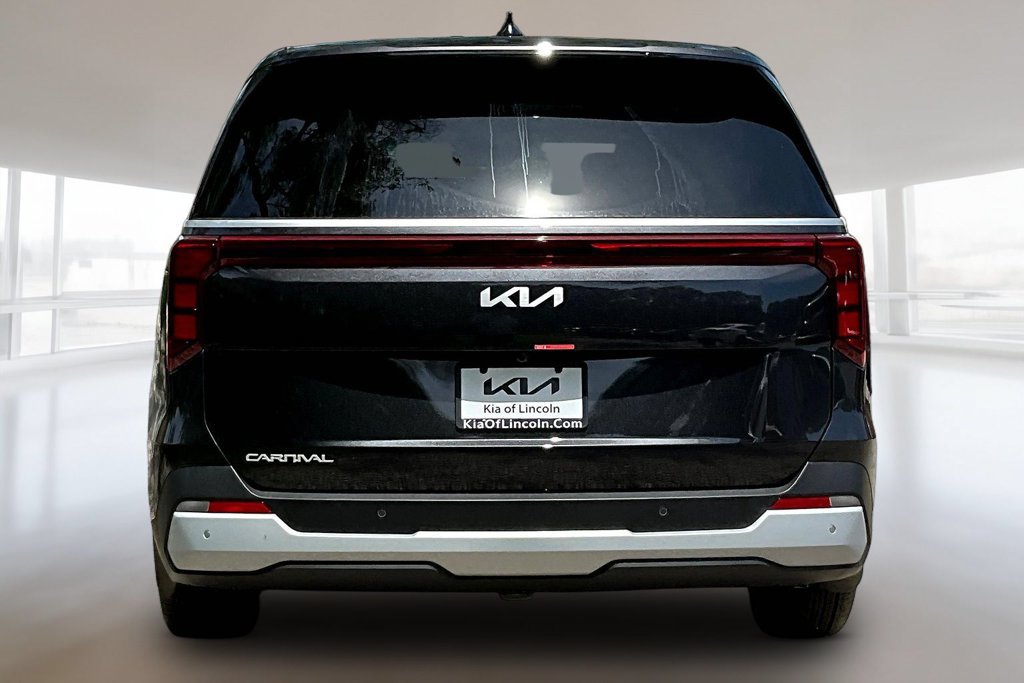 New 2026 Kia Carnival FWD image 4