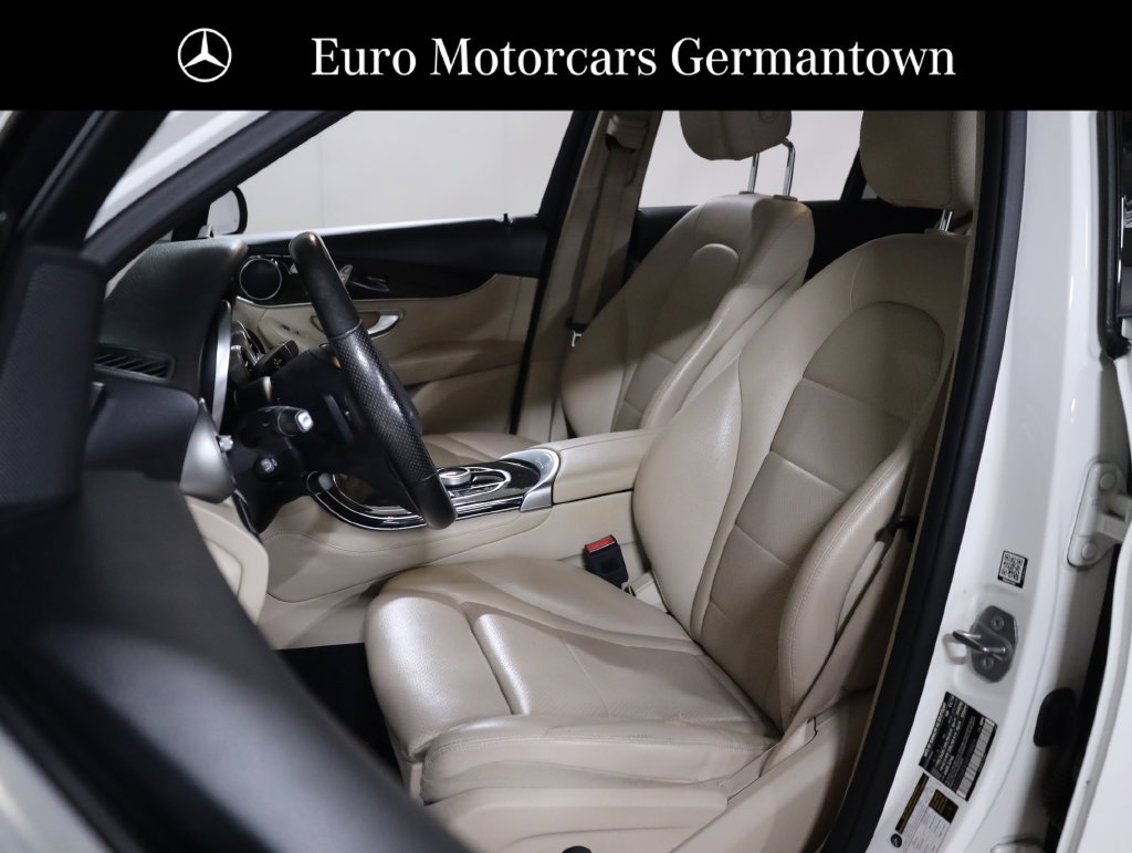 Used 2019 Mercedes-Benz GLC 350e 4MATIC image 35
