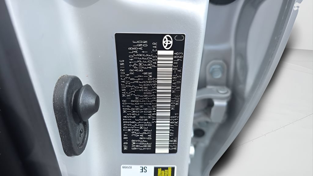 Used 2024 Toyota Corolla LE FWD image 22