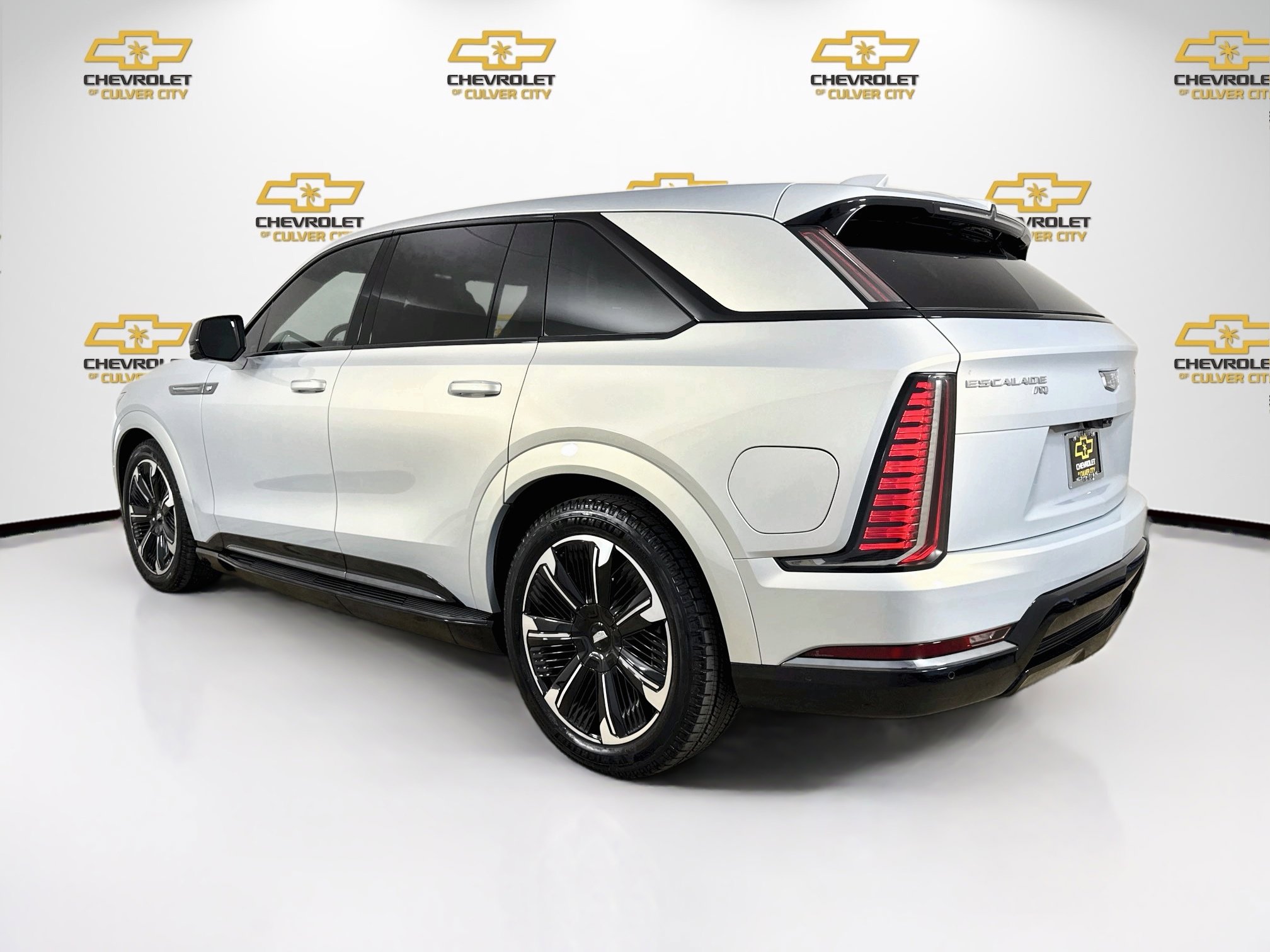 Used 2025 Cadillac Escalade IQ Sport 1 AWD/4WD image 5