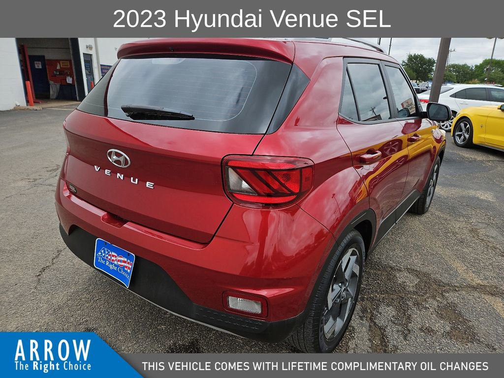 Used 2023 Hyundai Venue SEL w/ Cargo Package image 12