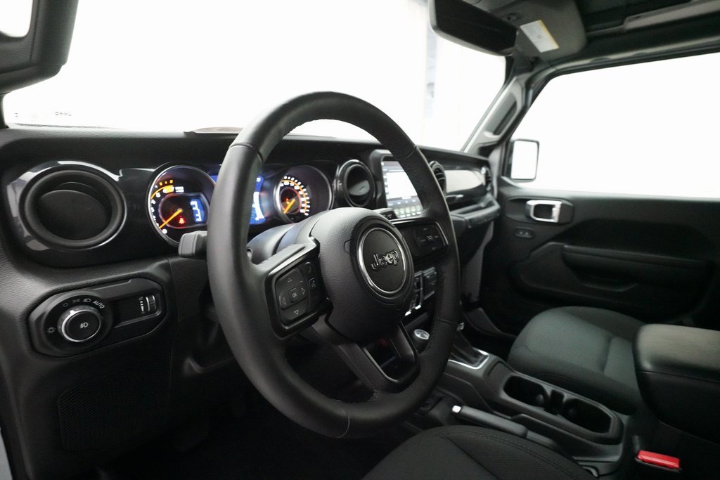 Used 2023 Jeep Wrangler Sport image 8