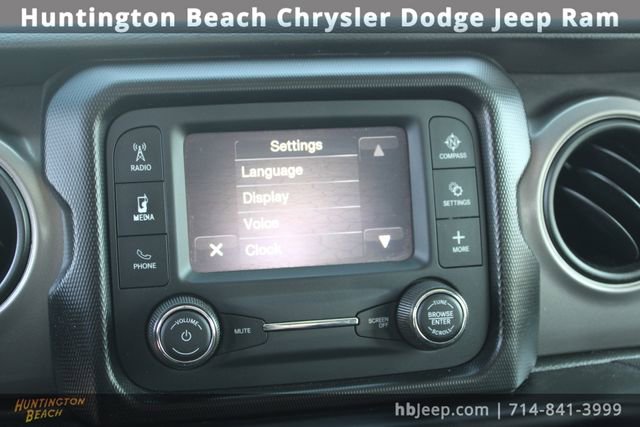 Used 2021 Jeep Gladiator Willys image 25