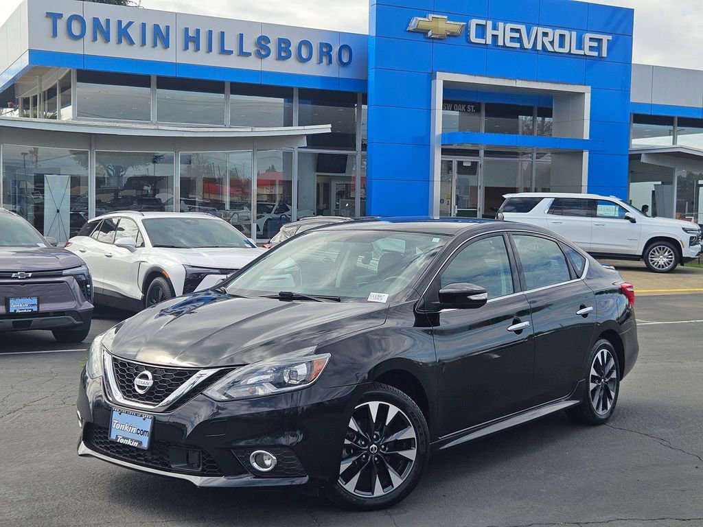 Used 2019 Nissan Sentra SR image 2