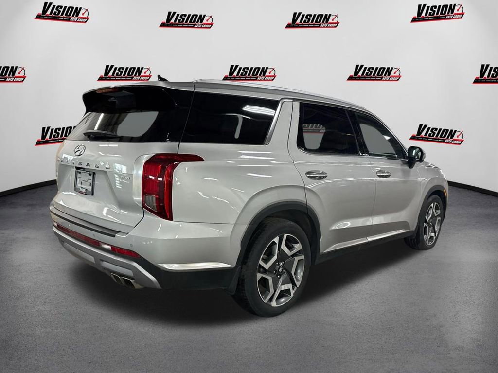 Used 2024 Hyundai Palisade Limited image 5