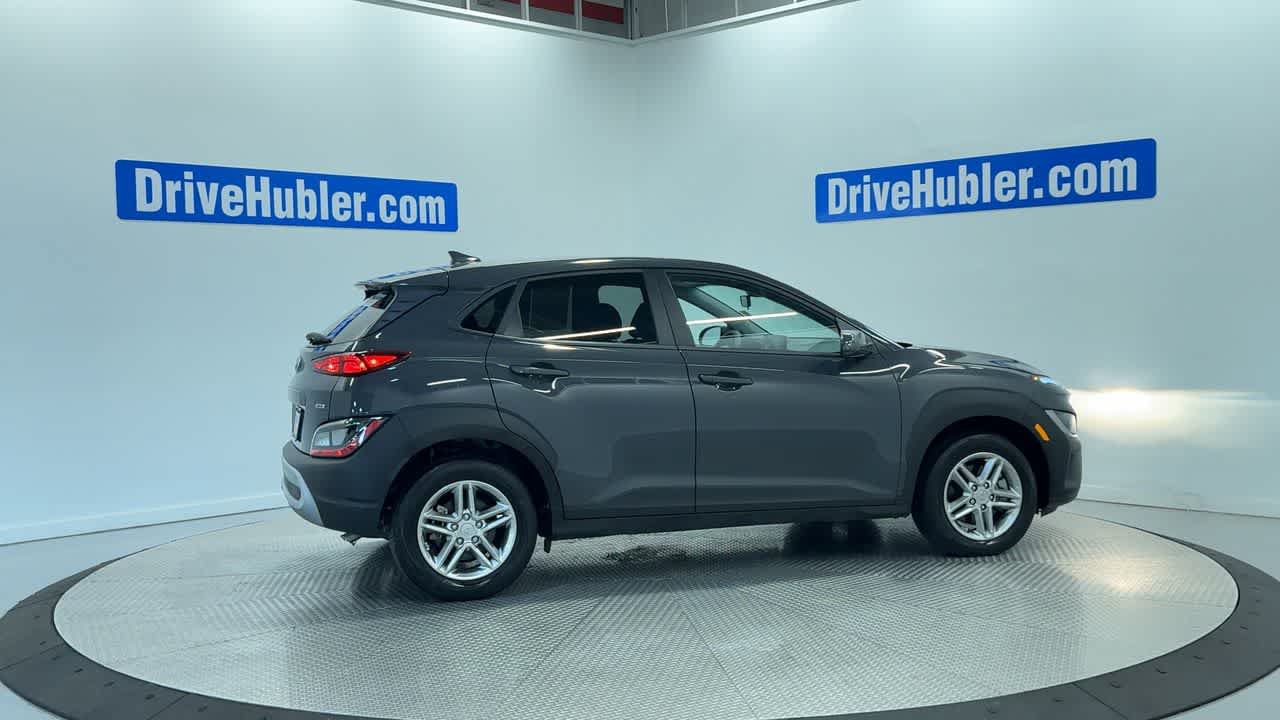 Used 2023 Hyundai Kona SE AWD/4WD image 3