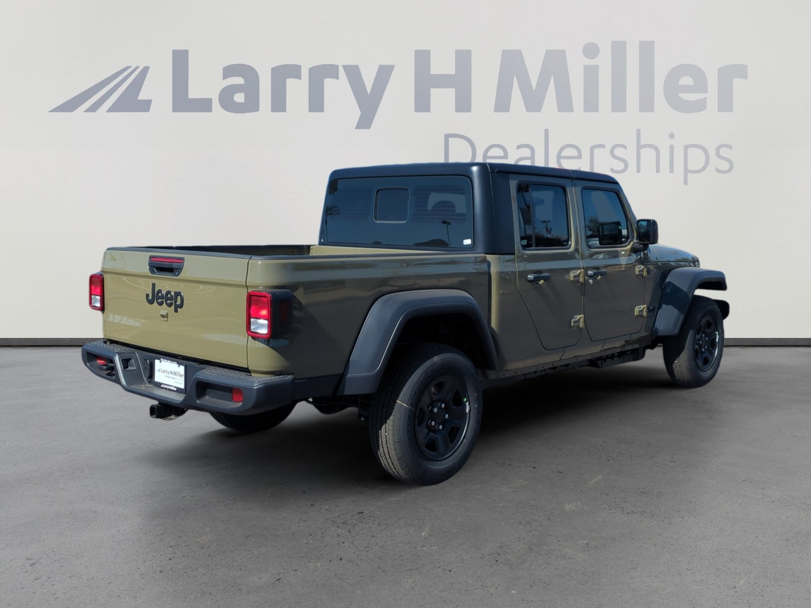 New 2026 Jeep Gladiator Sport image 5